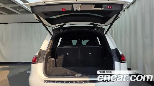 Mercedes-Benz GLS 2021 thumb 12