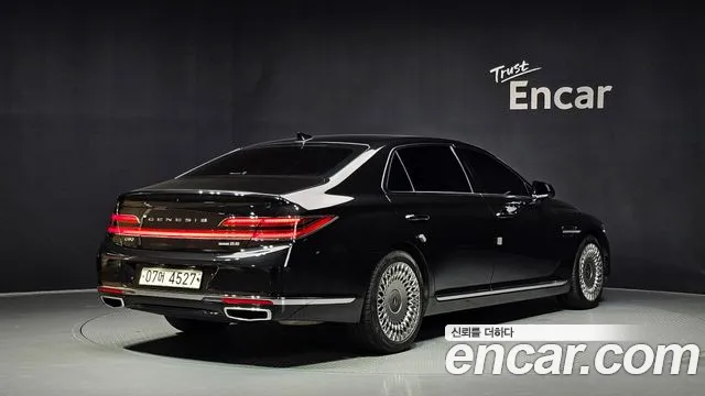 Genesis G90 2019 thumb 3