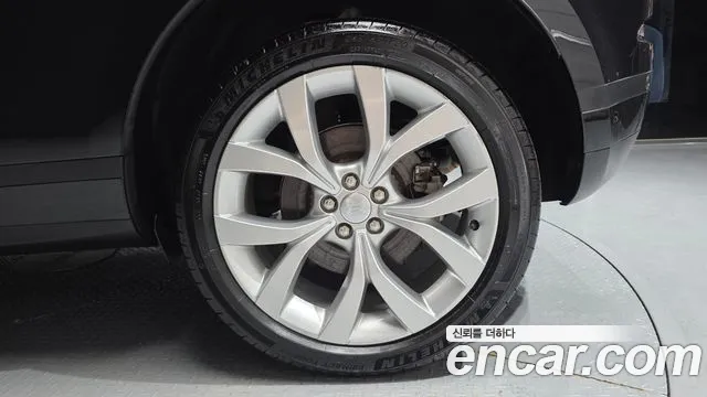 Land Rover Range Rover Evoque 2022 thumb 7