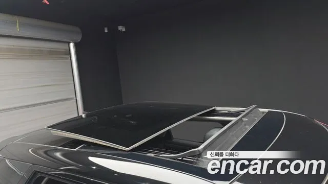 Land Rover Range Rover Evoque 2022 thumb 2