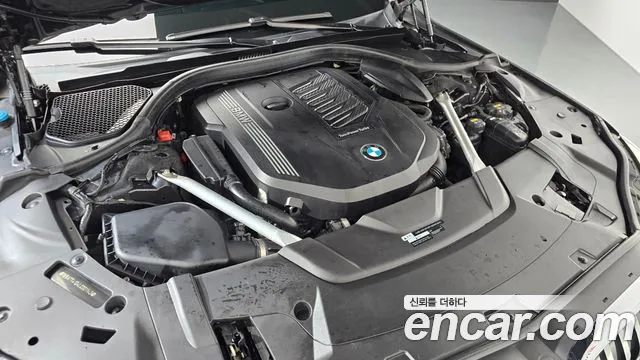 BMW 7 серии 2019 thumb 10