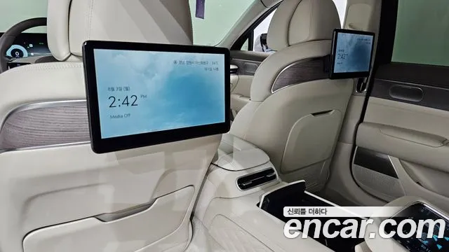 Genesis G90 2023 thumb 2
