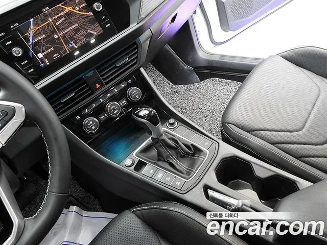 Volkswagen Jetta 2023 thumb 7
