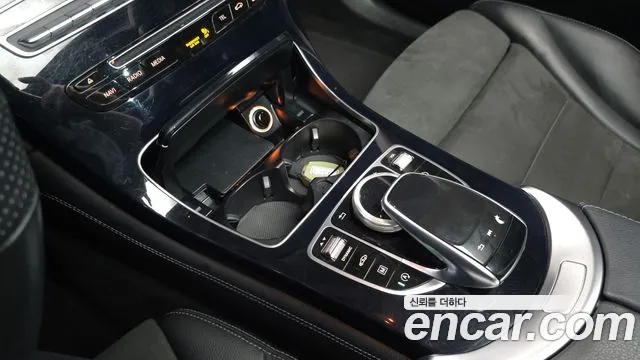 Mercedes-Benz GLC 2019 thumb 12