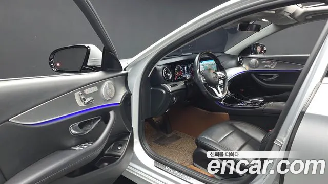 Mercedes-Benz E-Класс 2019 thumb 11