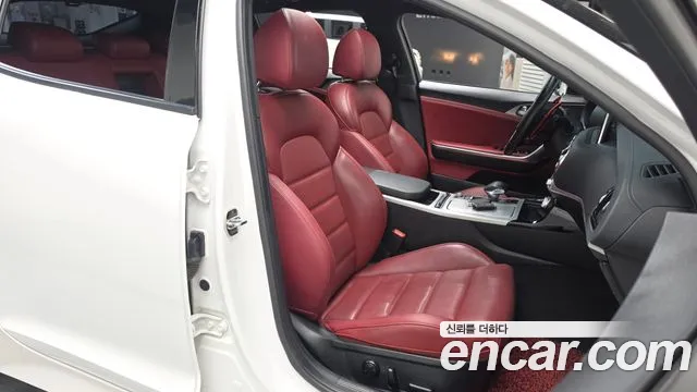 Kia Stinger 2019 thumb 7