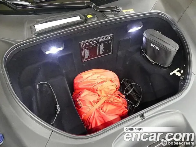 Ferrari F8 2020 thumb 5