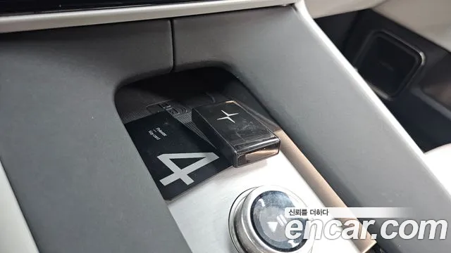 Polestar 4 2025 thumb 11