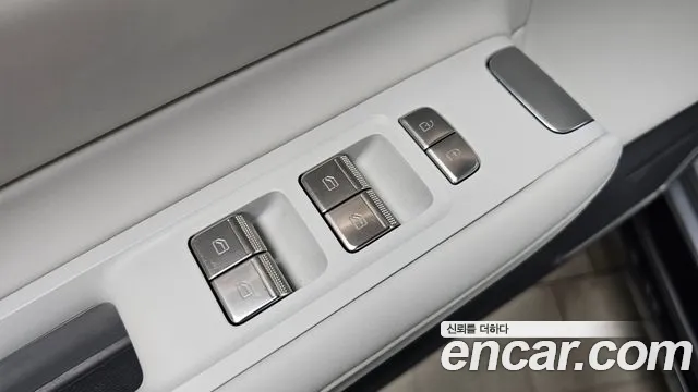 Polestar 4 2025 thumb 10