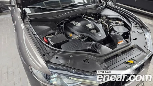 Maserati Levante 2019 thumb 9