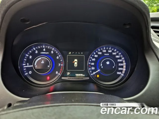 Hyundai Grandeur 2016 thumb 10