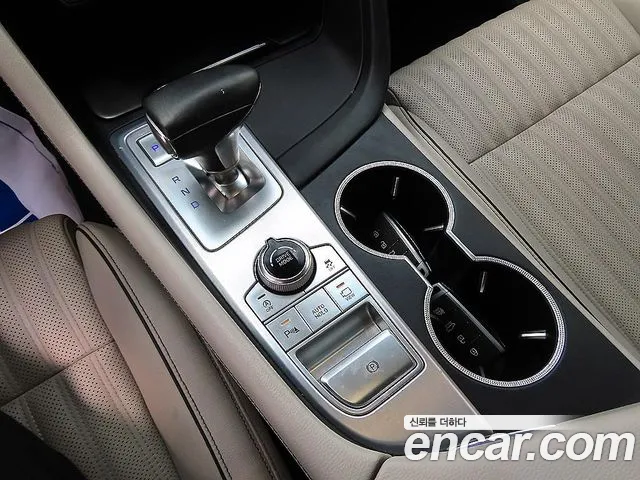 Genesis G70 2019 thumb 9
