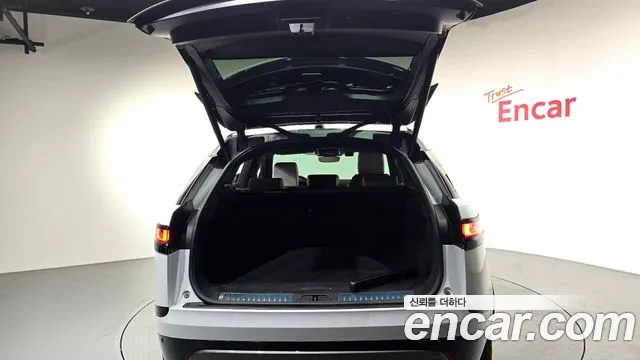 Land Rover Range Rover Velar 2021 thumb 8