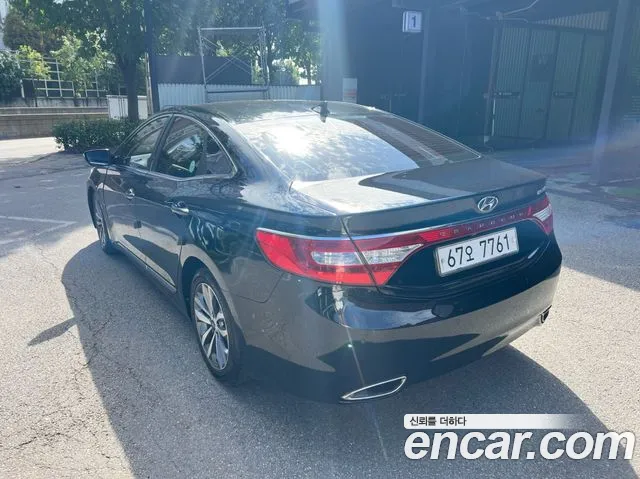 Hyundai Grandeur 2011 thumb 6