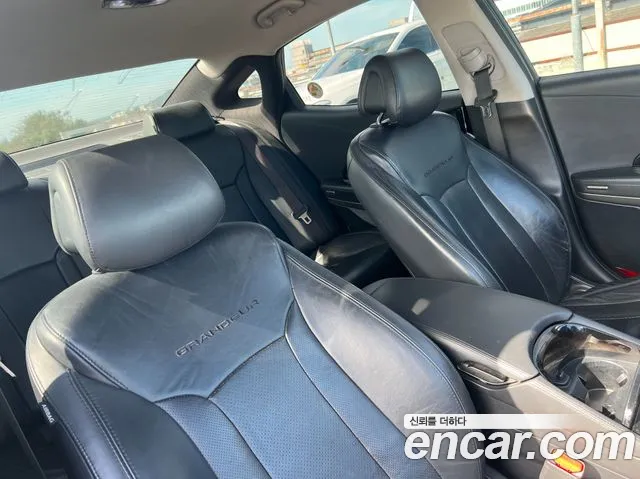 Hyundai Grandeur 2011 thumb 9