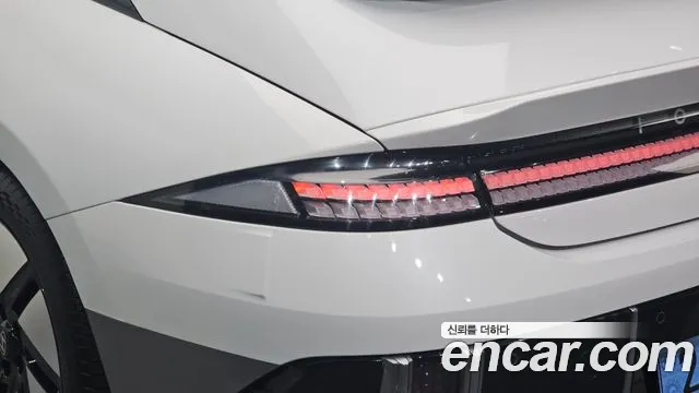 Hyundai IONIQ 6 2022 thumb 9