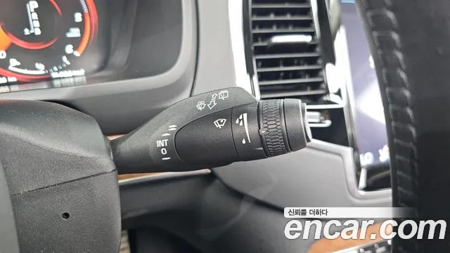 Volvo XC90 2019 thumb 7