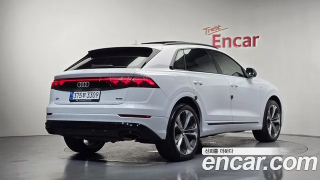 Audi Q8 2026 thumb 10