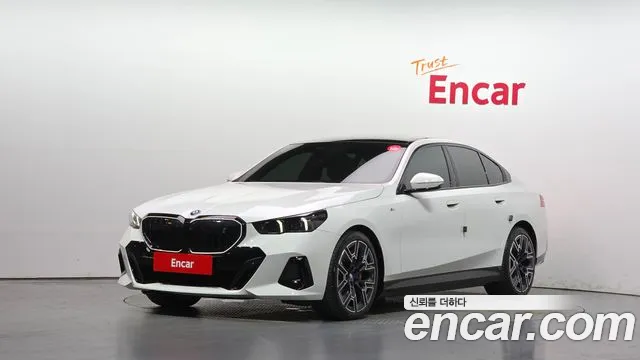BMW i5 2024 thumb 4