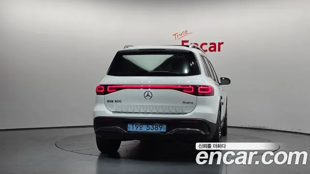 Mercedes-Benz EQB 2023 thumb 2