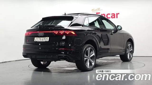 Audi Q8 2024 thumb 3
