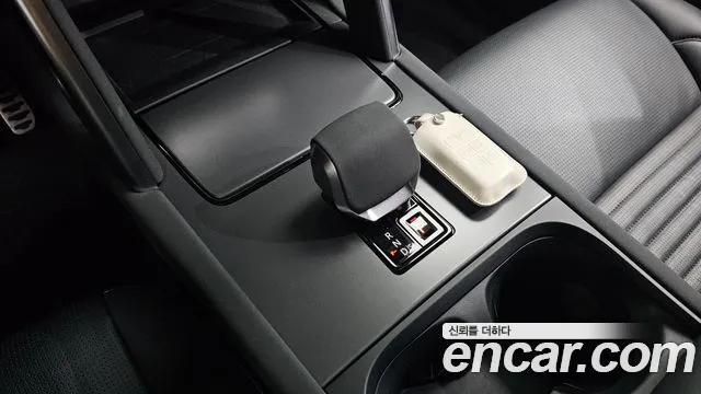 Land Rover Discovery Sport 2024 thumb 3