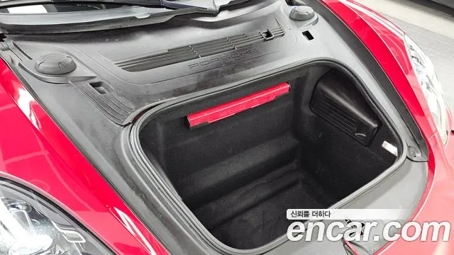 Porsche Cayman 2021 thumb 4