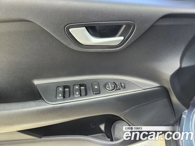 Kia Stonic 2019 thumb 3
