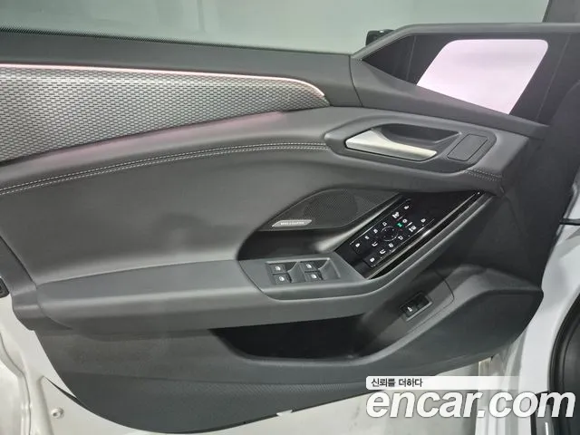 Audi A6 e-tron 2025 thumb 8