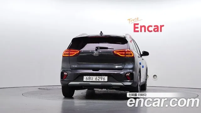 Kia Niro 2019 thumb 2