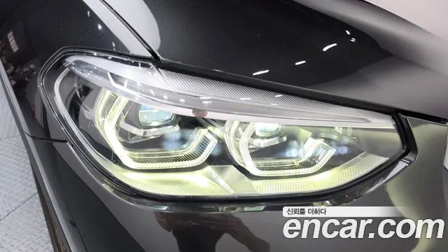 BMW X4 2020 thumb 12