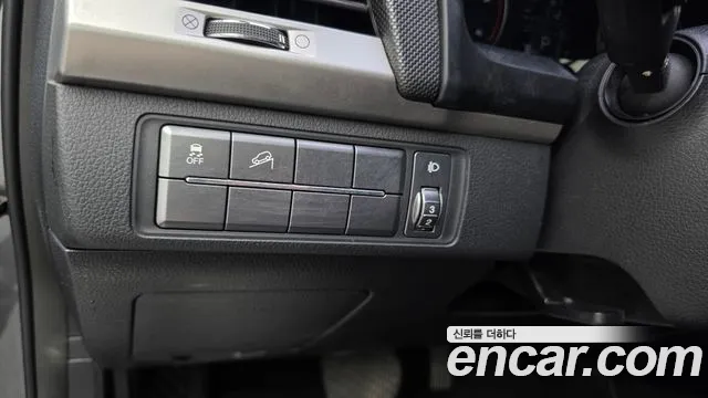 KG_Mobility_Ssangyong Rexton 2019 thumb 8
