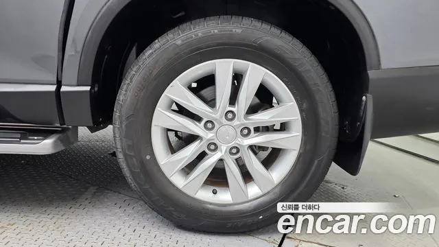 KG_Mobility_Ssangyong Rexton 2019 thumb 10