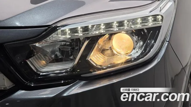KG_Mobility_Ssangyong Rexton 2019 thumb 9