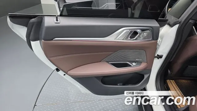 BMW i4 2024 thumb 6
