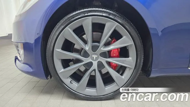 Tesla Model S 2019 thumb 12