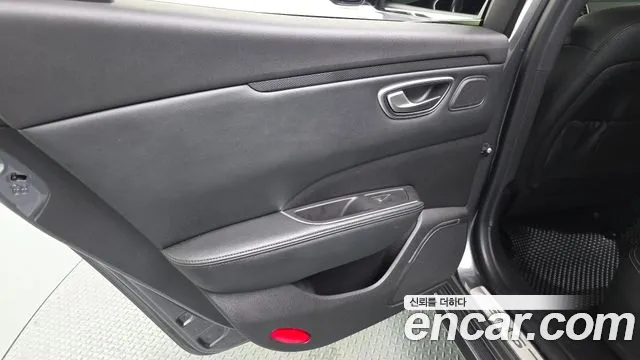 Renault Megane 2020 thumb 11