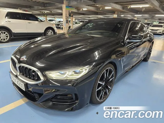 BMW 8 серии 2022 thumb 6