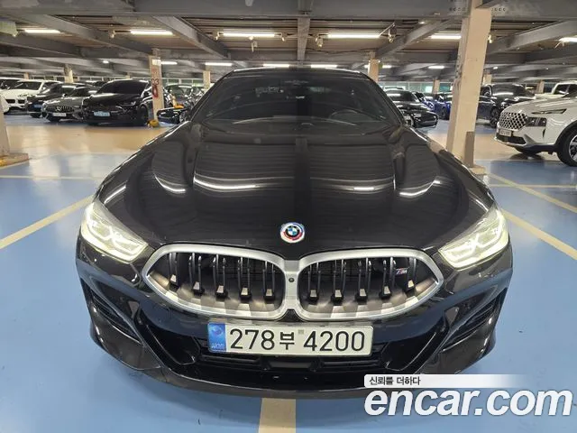 BMW 8 серии 2022 thumb 7