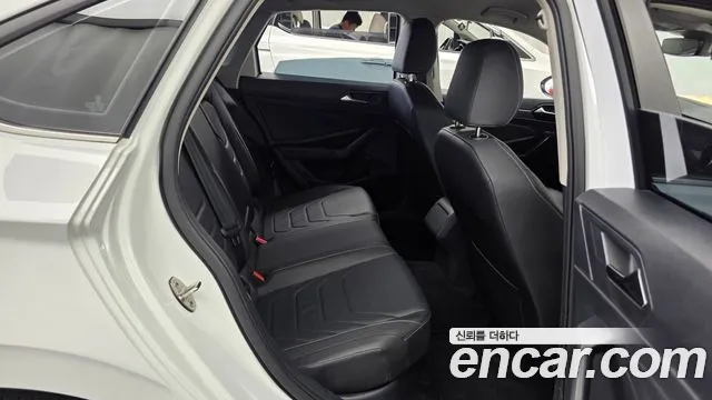 Volkswagen Jetta 2021 thumb 8