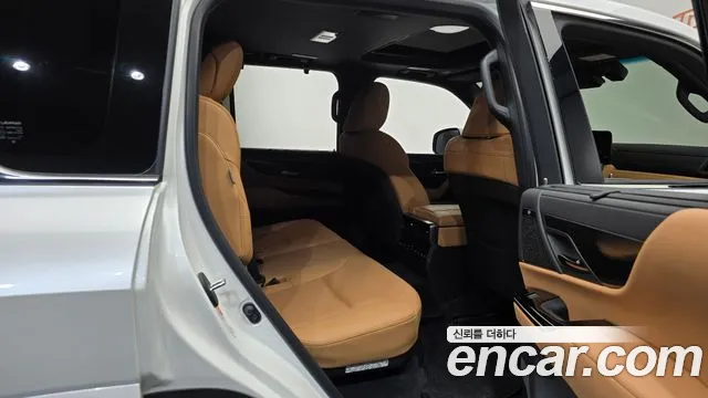 Lexus LX 2025 thumb 9