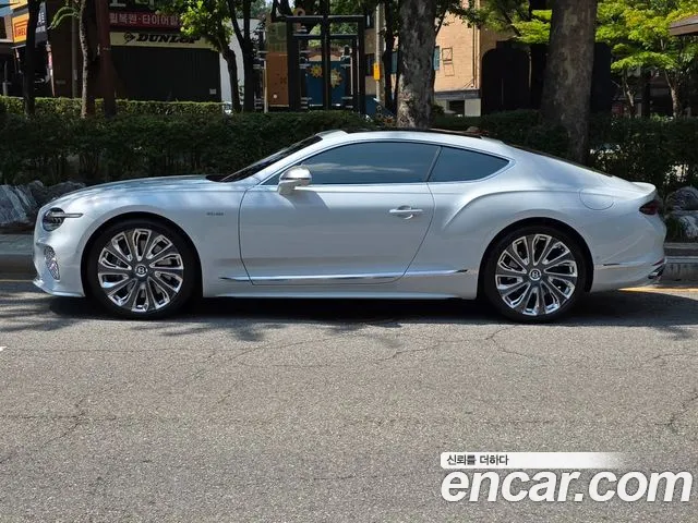 Bentley Continental 2026 thumb 10