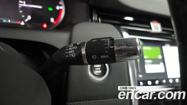 Land Rover Discovery Sport 2020 thumb 6