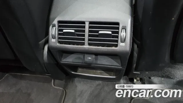 Land Rover Discovery Sport 2020 thumb 4