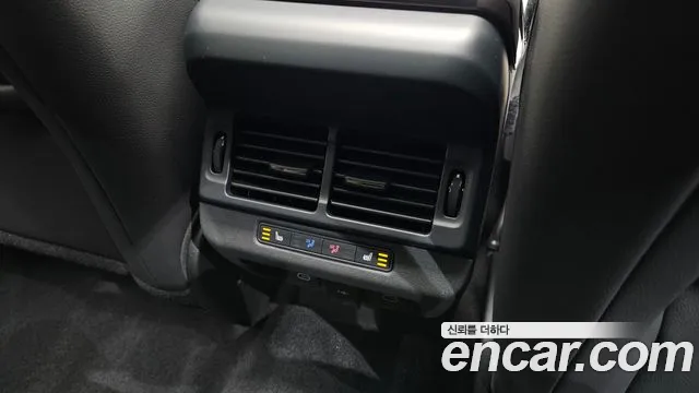 Land Rover Range Rover Evoque 2026 thumb 11