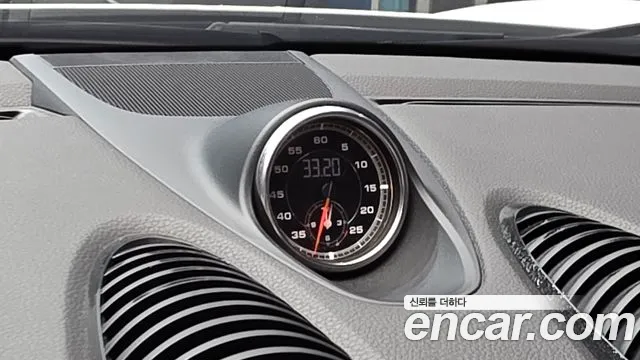 Porsche Cayman 2020 thumb 5