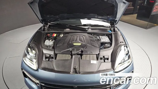 Porsche Cayenne 2020 thumb 11