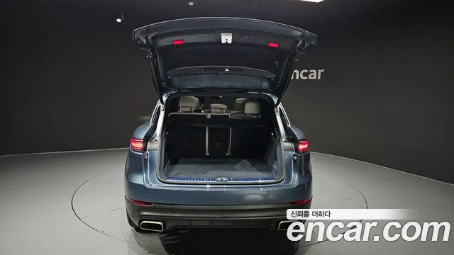 Porsche Cayenne 2020 thumb 3