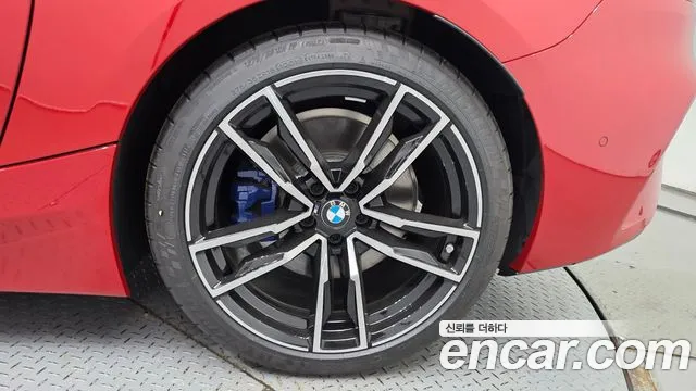BMW Z4 2025 thumb 10