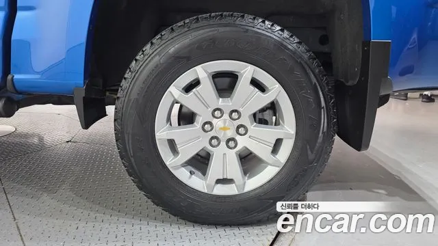 Chevrolet Colorado 2022 thumb 9
